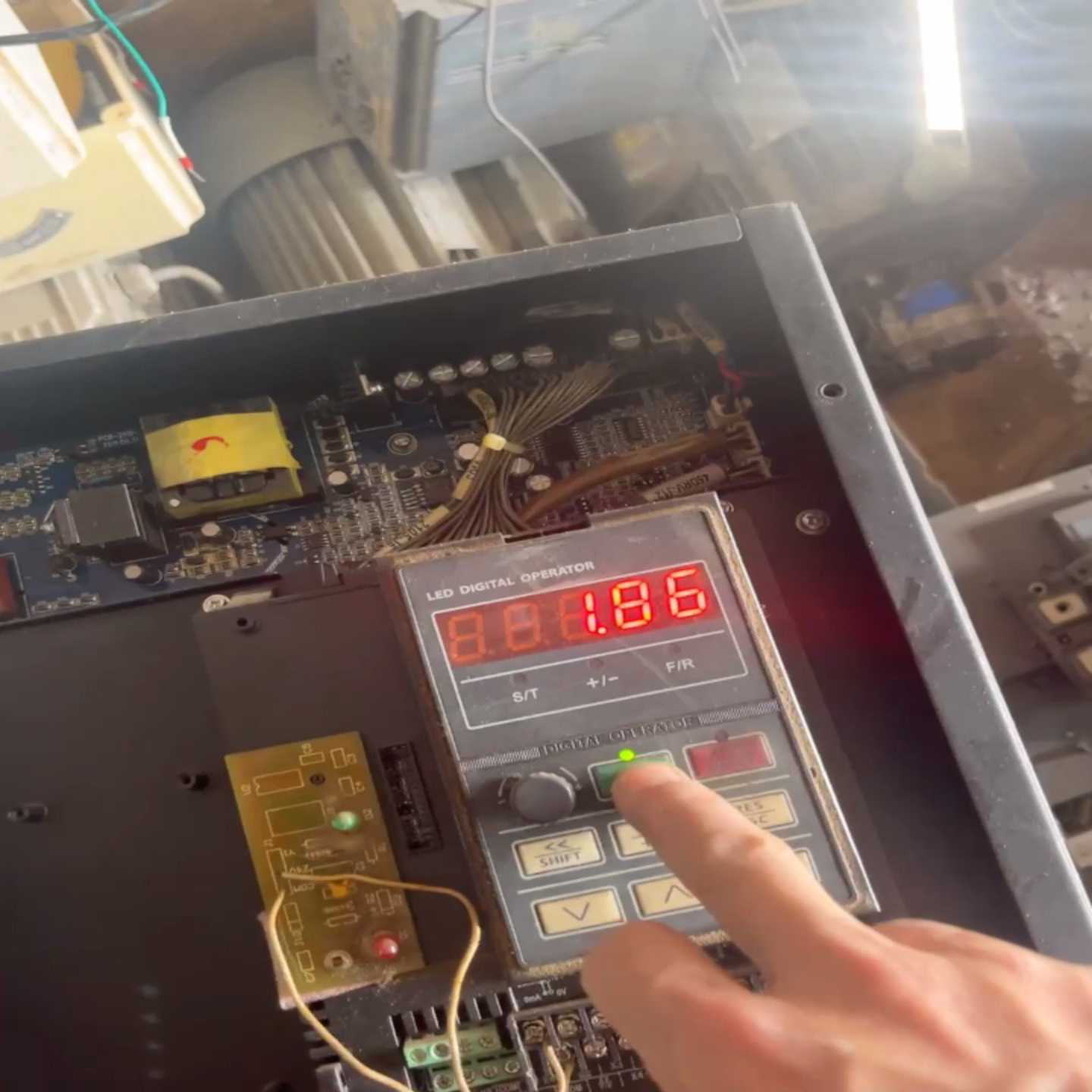 拆机正弦型号TC3A03-018-3C，18.5千瓦。成色实--议价商品