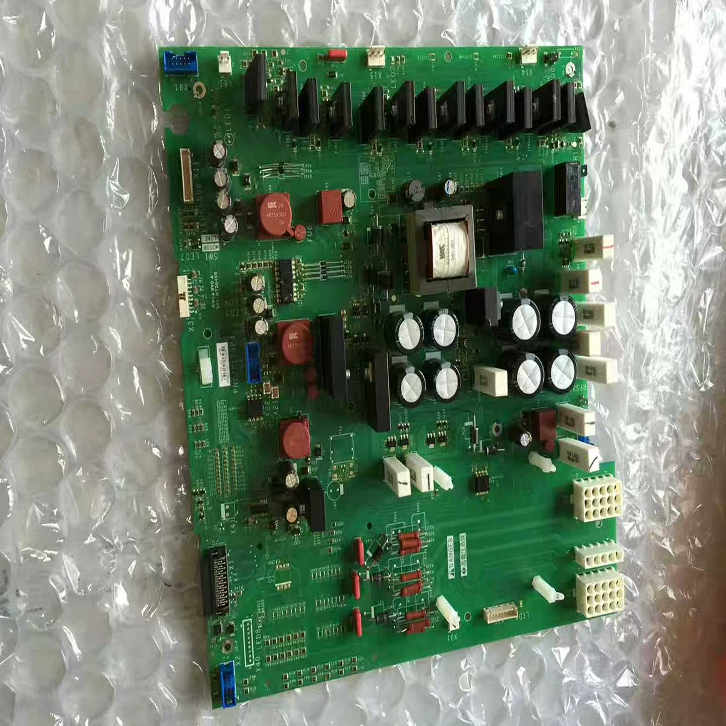 【议价】施耐德变频器大功率电源板 PN072129P3 图片