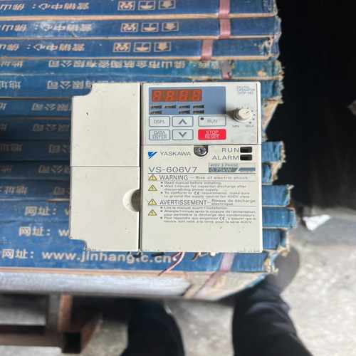 安川变频器，CIMR-V7AT40P7，二手拆机，成色如图，-议价