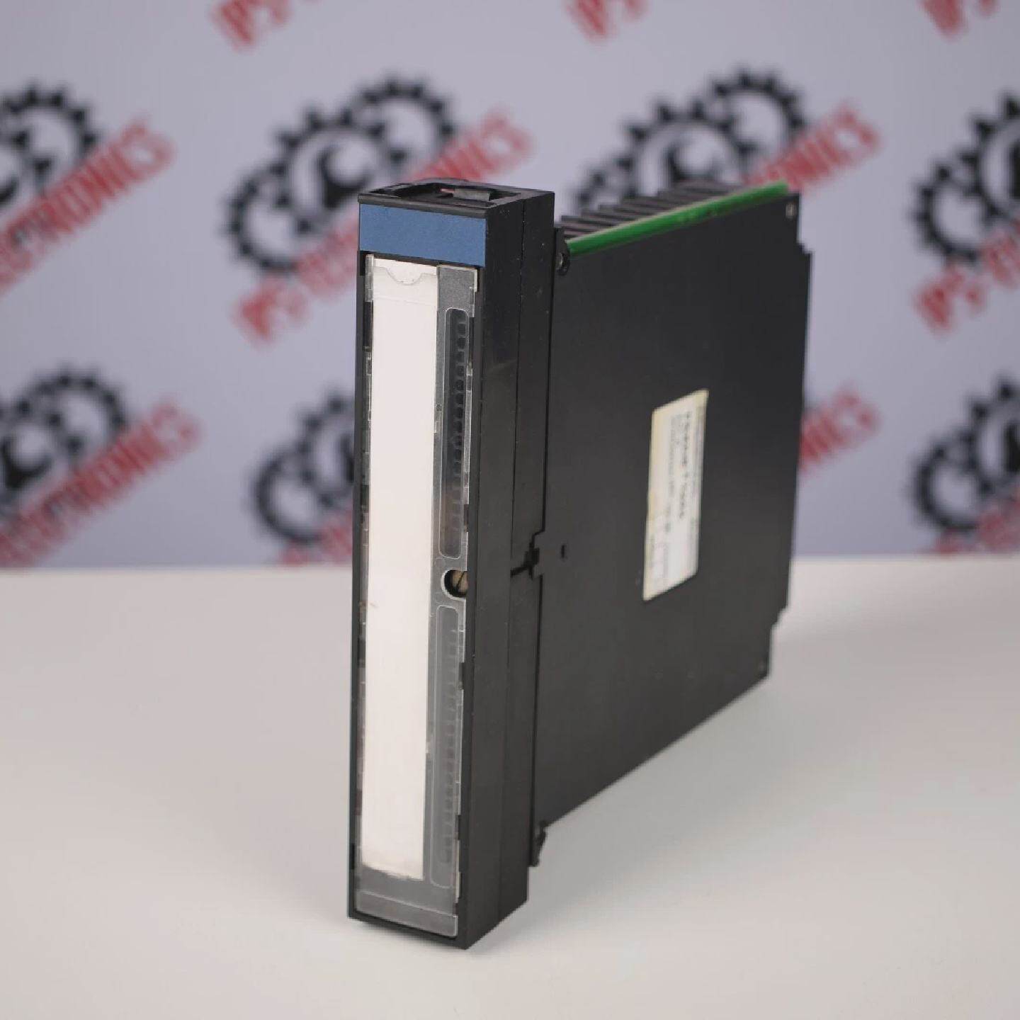 AEGSCHNEIDERTSXBLK7TSXDET3242II01BTERMINALBLOCK6个月保修 - 实物图