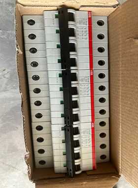 询价~ABB S204M C32 实物图拍 不多积压货