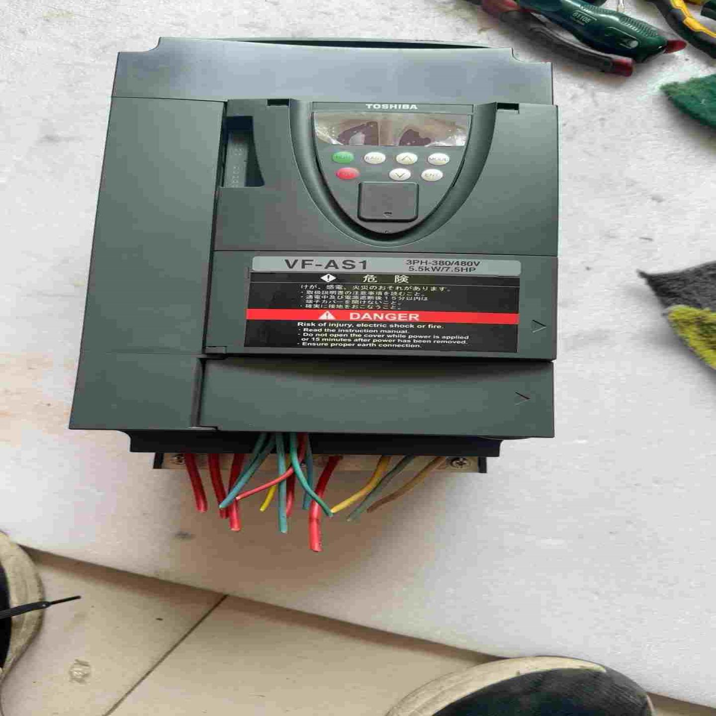 东芝变频器 VFAS1-4055PL-WN1，5.5千瓦，3--议价商品