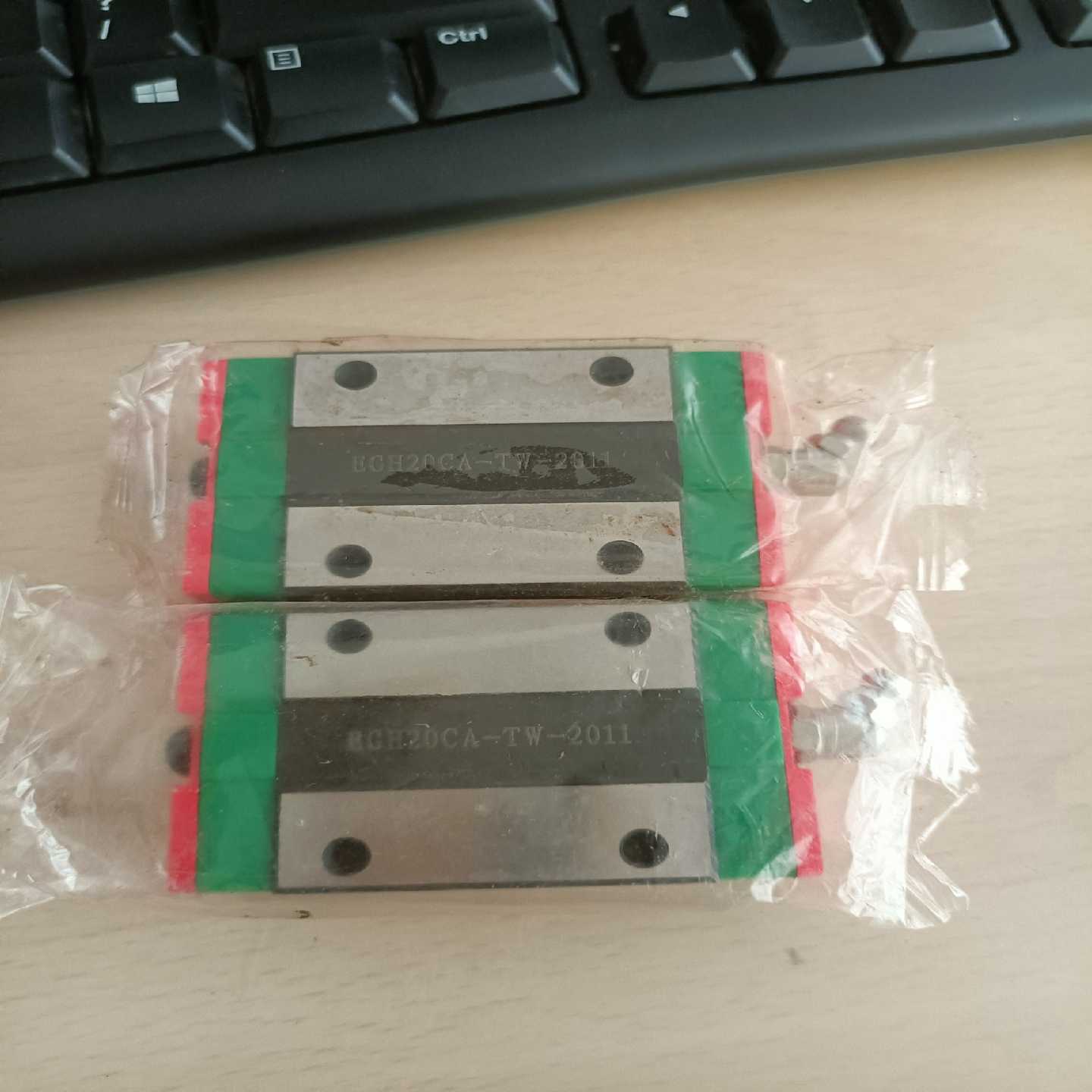 询价HIWIN台湾上银直线导轨滑块滑轨EGH20CAHIWI