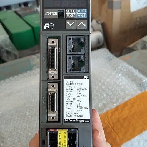 询价-RYC401D3VVT2伺服驱动器400W功率20
