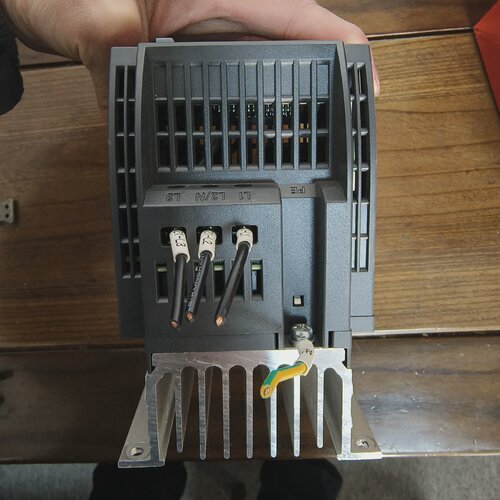 询-6SL32105BE155CV0变频器如图有的