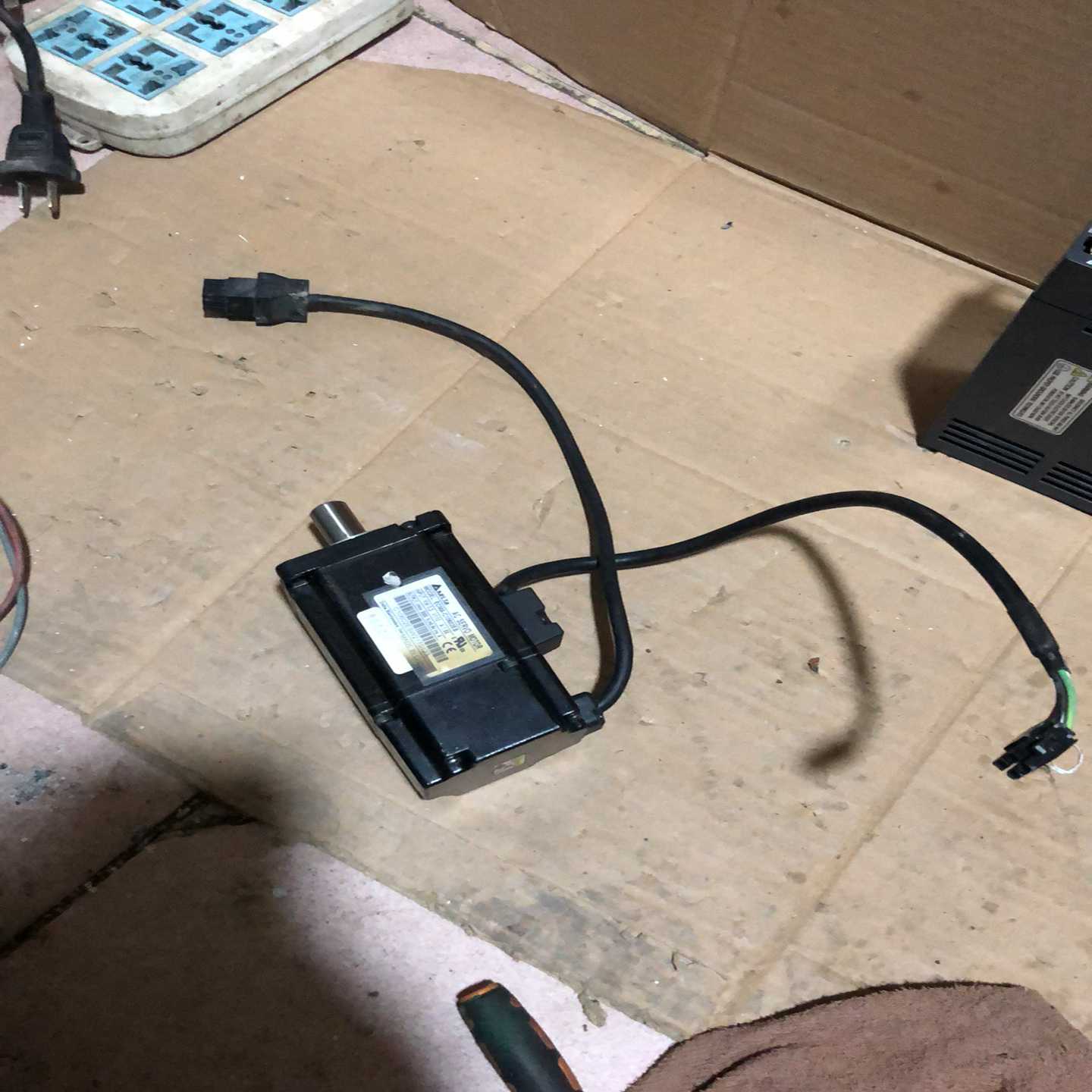 台达伺服电机ECMA-C10602ES，200瓦，实物图片询价