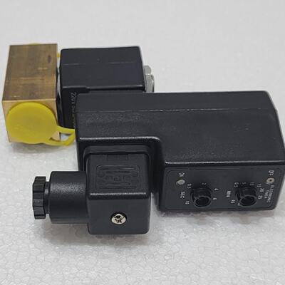 RS 725125 Fluid Automation 0421130820 Automatic Condensate D