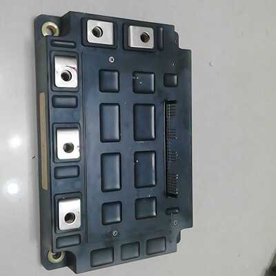 寻..PM300CSA060,300安大功率模块，功能OK。
