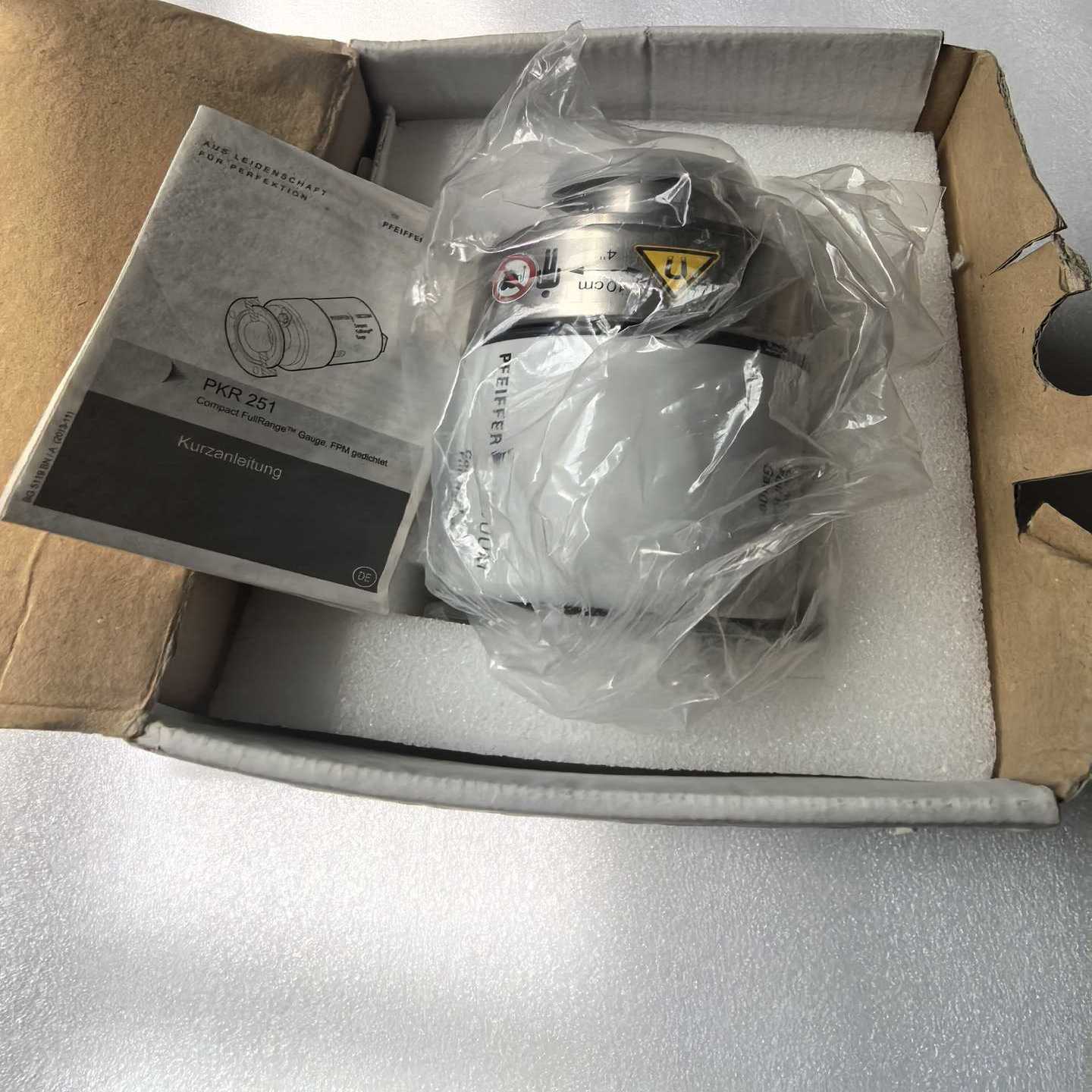 全新普发PKR251真空计PTR25500功能德国进口--议价商品