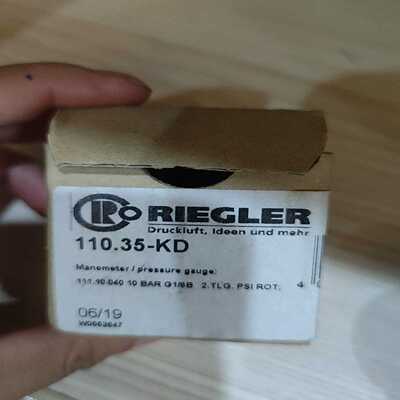 全新RIEGLER压力表，型号110.35-KD，德国制造。议价