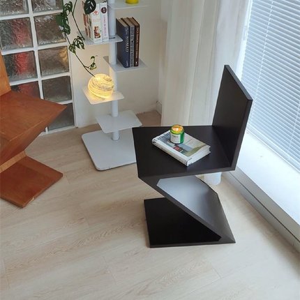 北欧Z字椅轻奢家用餐椅中古实木现代简约设计师创意异形靠背凳子