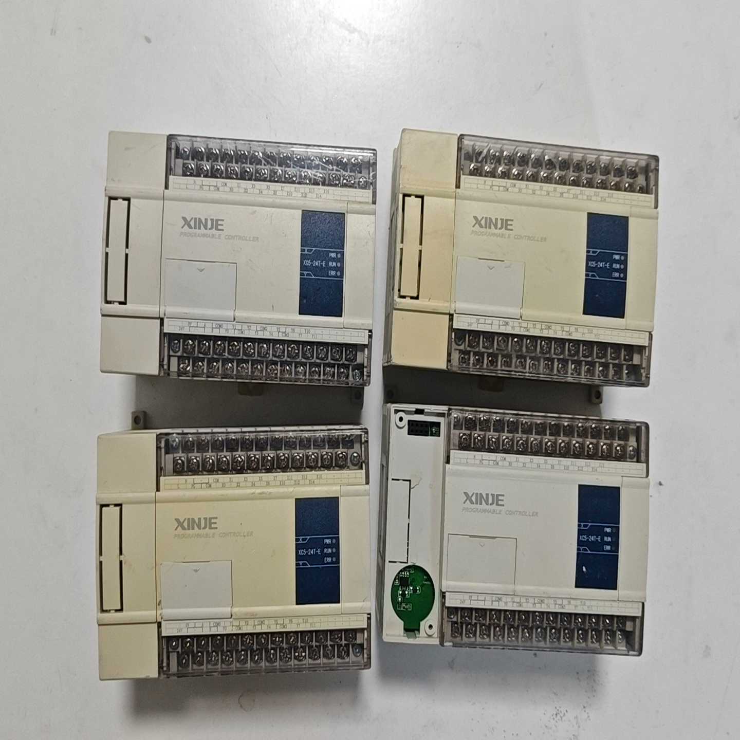 议价信捷PLC，XC5-24T-E，实物拍摄，成色如图，功能测试