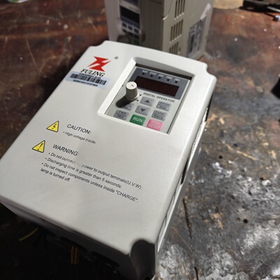 富凌变频器DZB300B001.5L4A1.5kW380拍前询价
