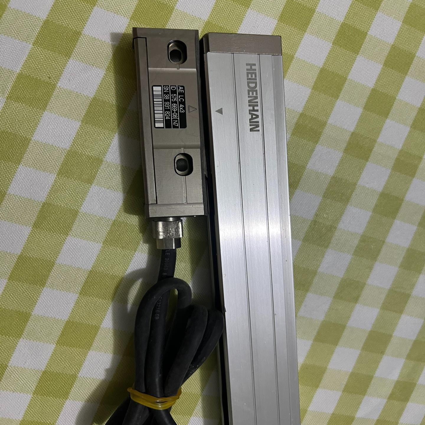 德国海德汉光栅尺，型号LC483/10nm，ML520mm成--议价商品