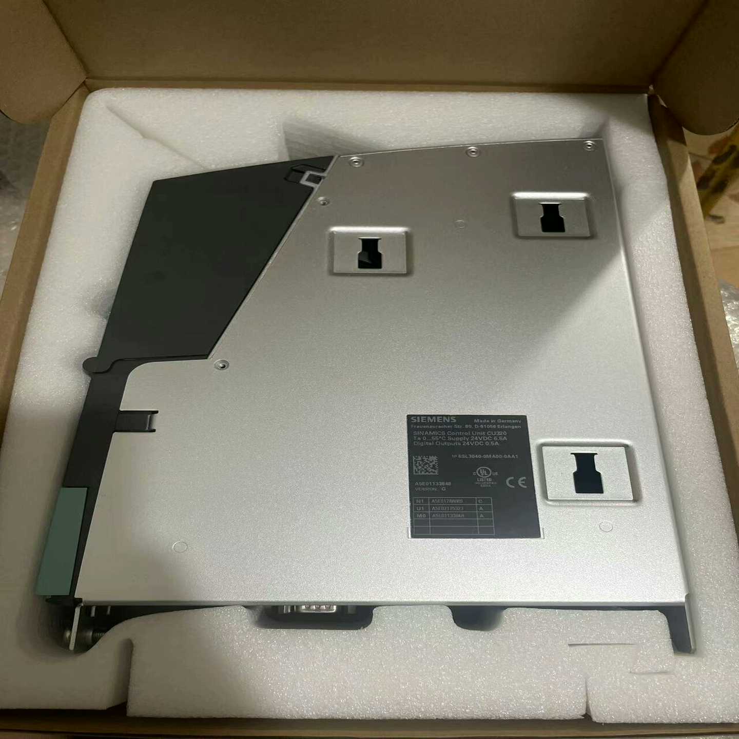 6SL3040-0MA00-0AA1，99新带包装，功询价