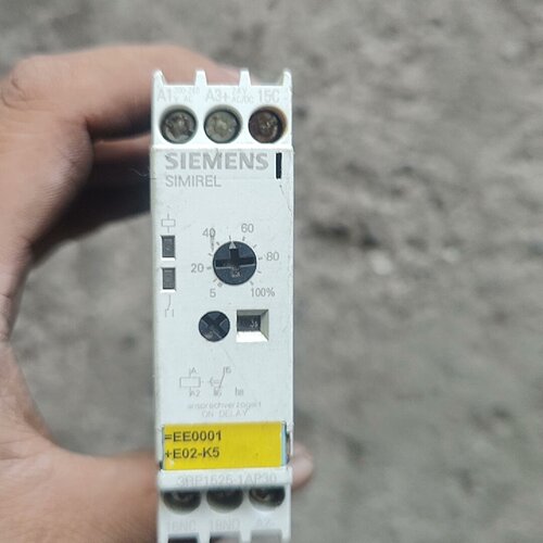 【询价】时间继电器3RP1525-1AP30 成色如图