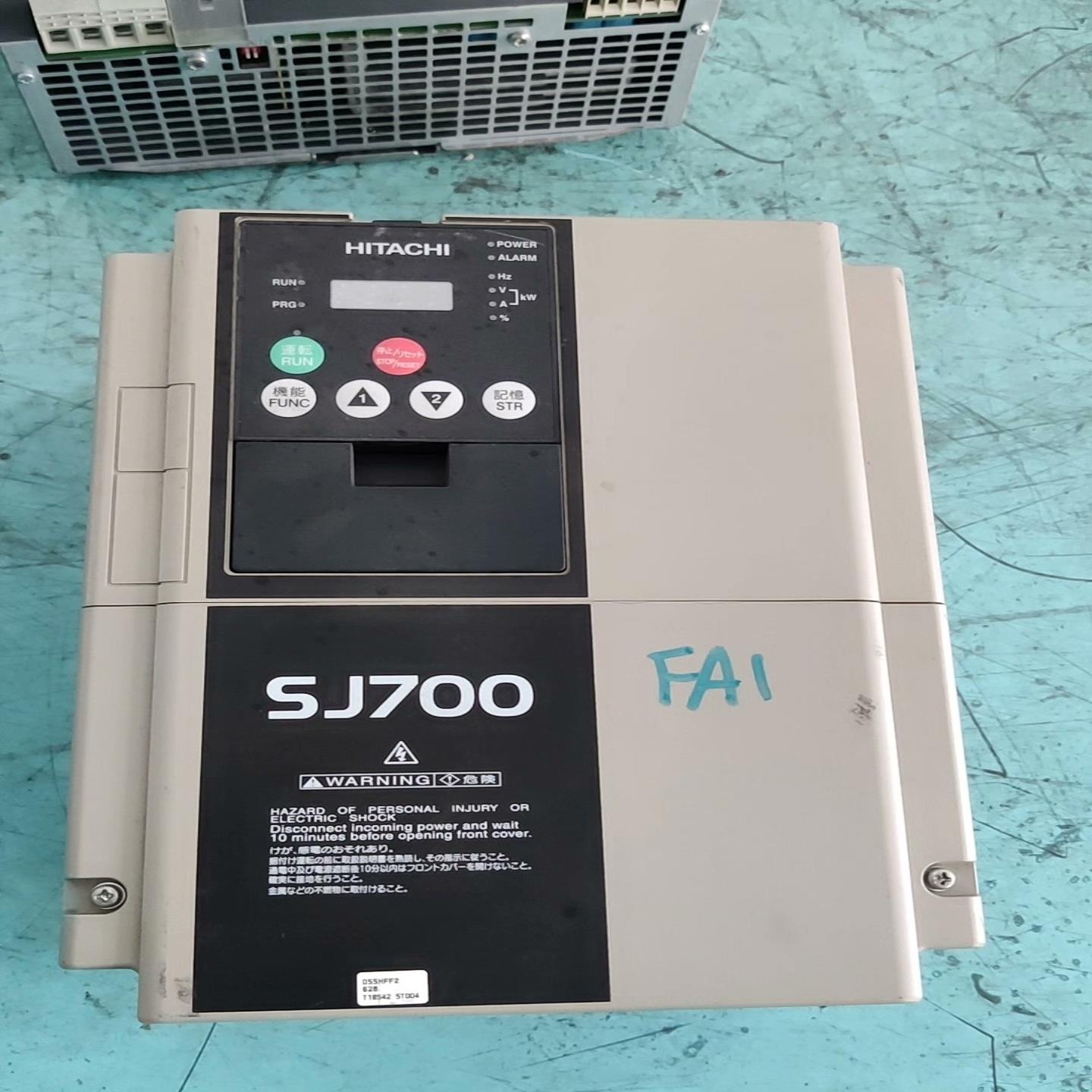 询价~日立变频器SJ700-055HFF2   5.5KW，功能测
