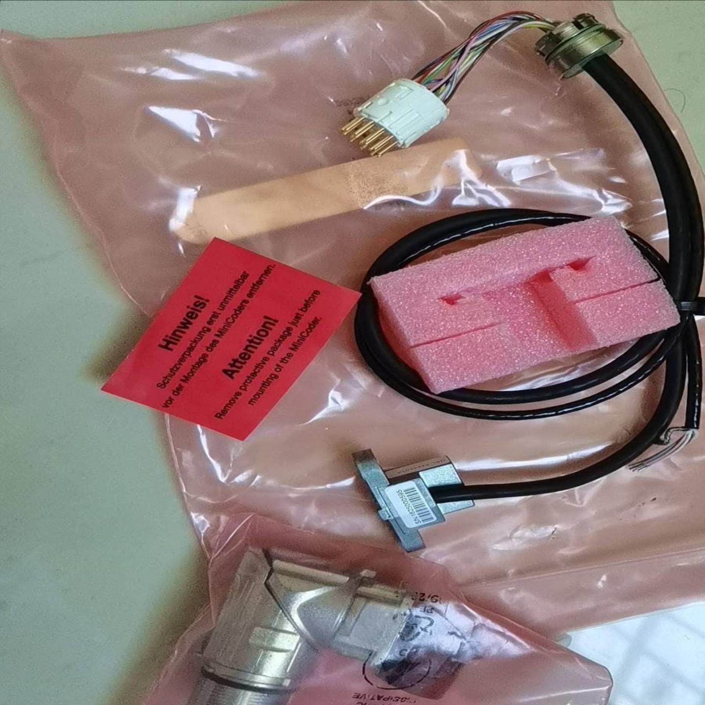 配件兰宝L+B编码器GEL2444kM LENORD+BAUER蓝宝编码器 议价议价