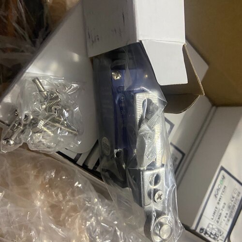 溢价-原厂凯昆行程开关ZXM703一共70个可代替810