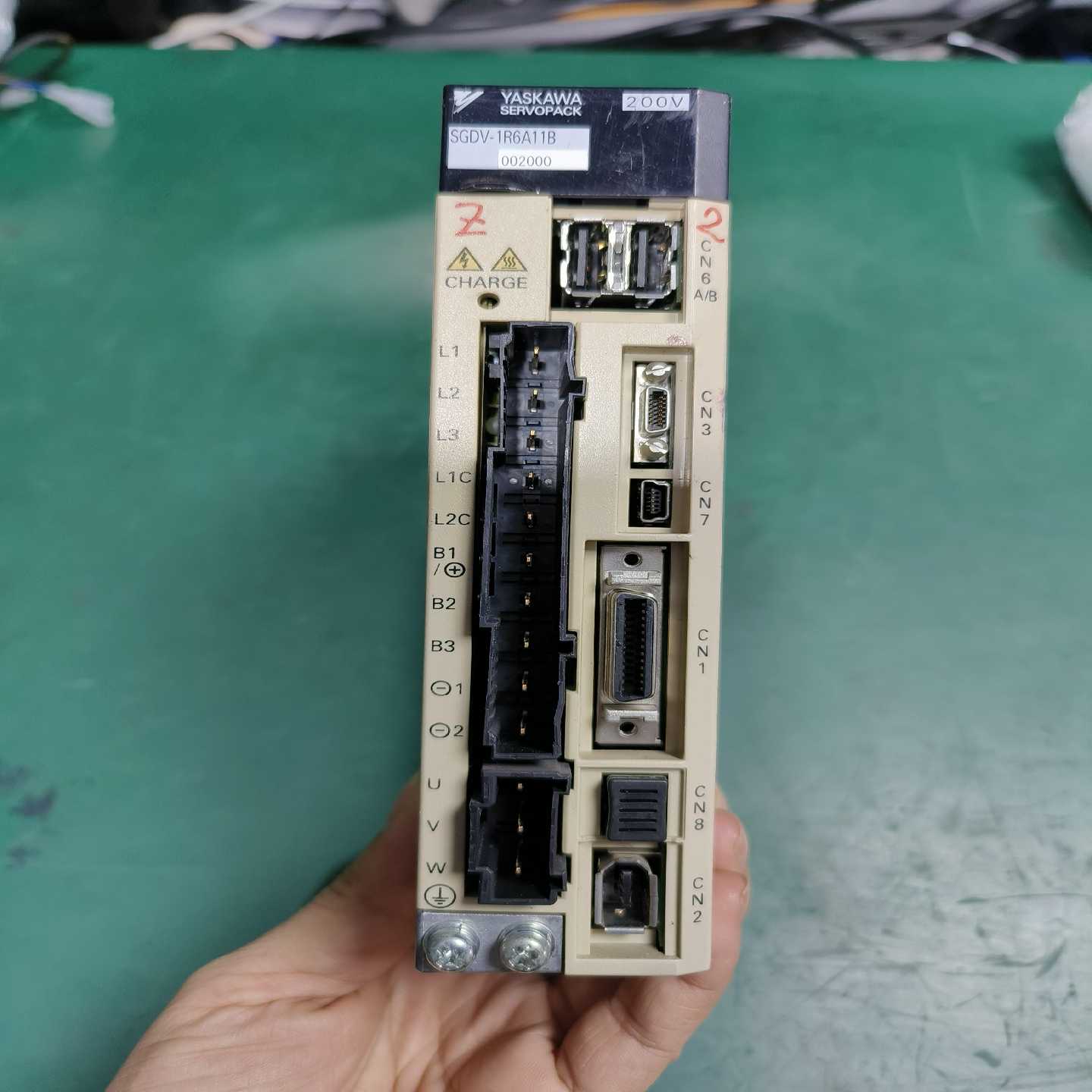 安川驱动器SGDV-1R6A11B002000，正常拆机，包--议价商品