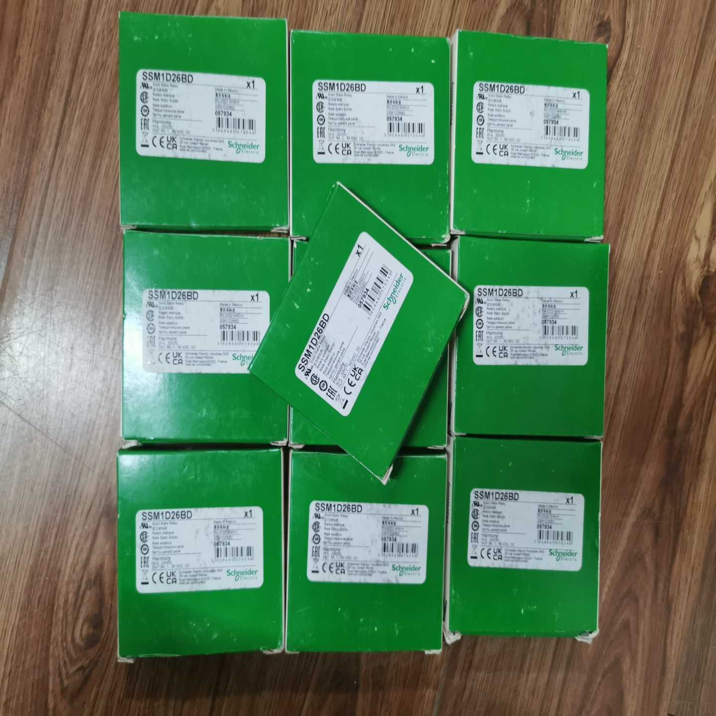 施耐德固态继电器SSM1D26BD，全新原装正品，墨西哥制造--议价