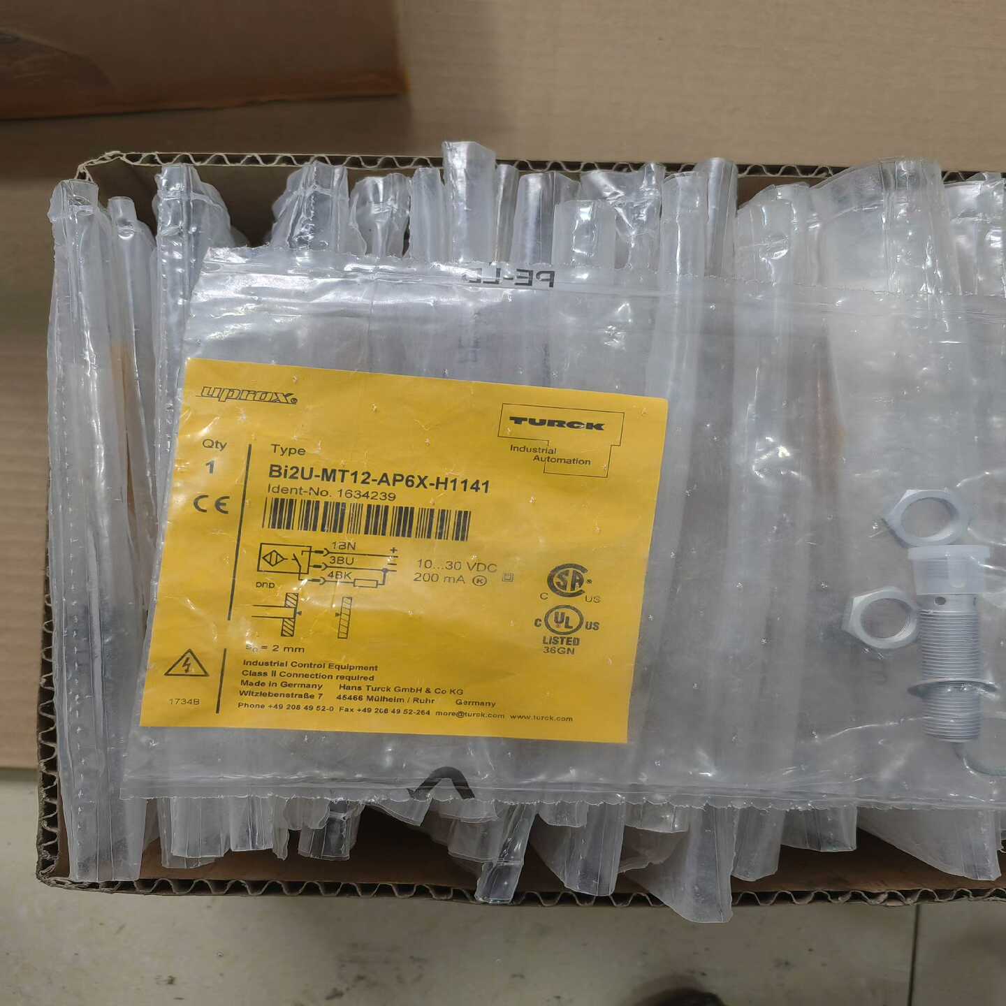 图尔克M12接近开关BI2U-MT12-AP6X-H1141--议价商品