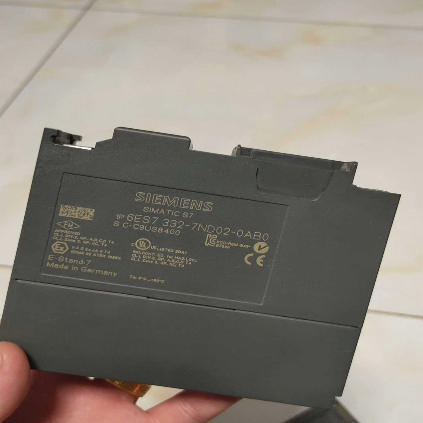 332-7ND02，稀缺模块一台，缺盖，其他完好，功能已询价