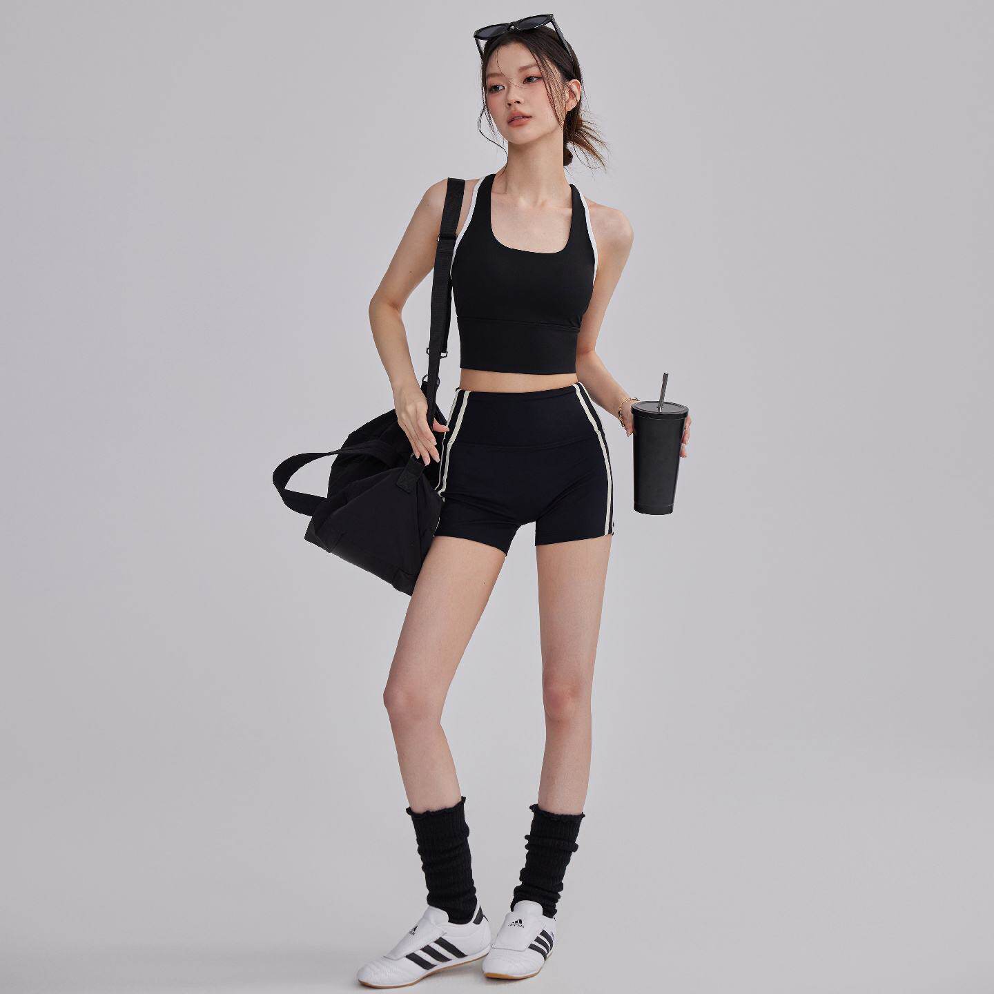 拼色速干瑜伽短裤女2026新款高腰显瘦健身套装训练跑步运动三分裤