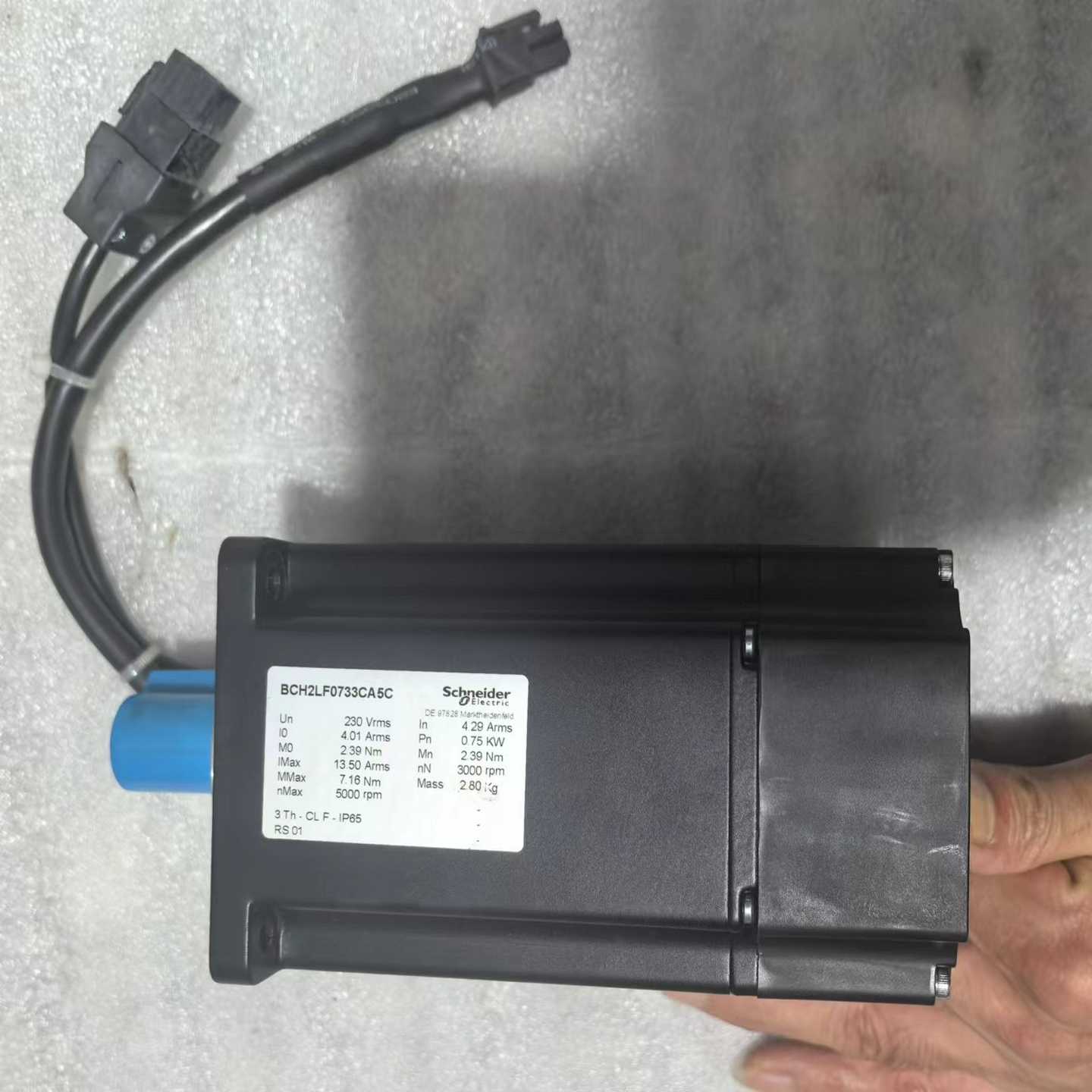 施耐德伺服电机BCH2LF0733CA5C--议价商品