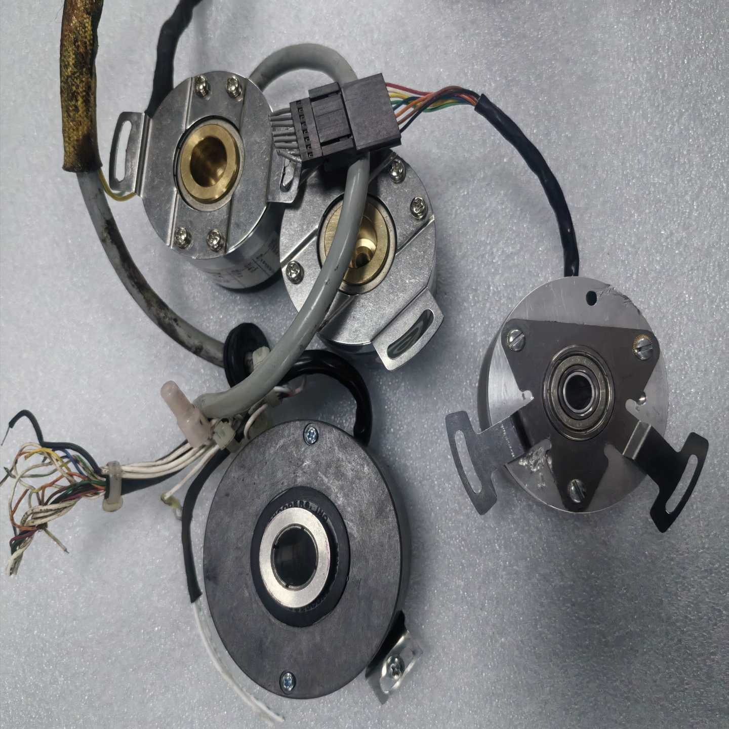 咨询-瑞恩编码器RHS25D-P3-2000/4-1/2-5-CA