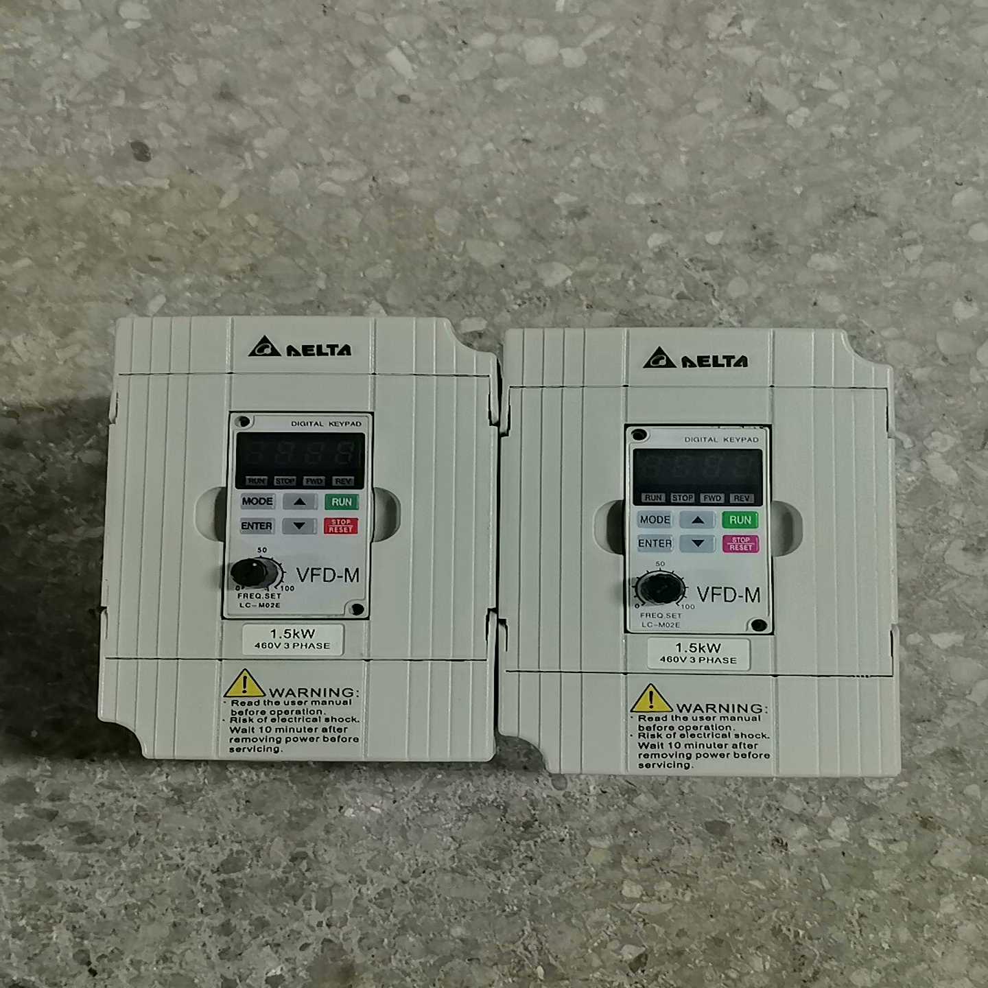 咨询-台达变频器1.5KWVFD015M43B，已上电