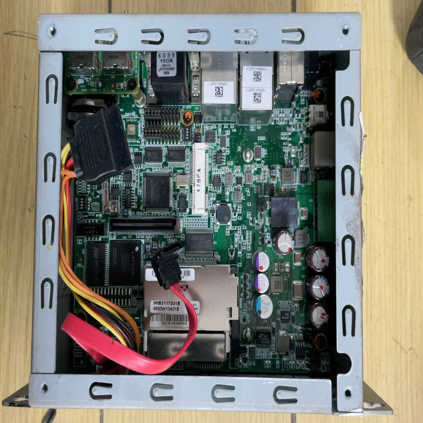 咨询-研华UNO-1172AE-A33E工控机，有些东西被拆了，通