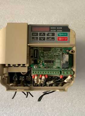 【星慕电子】安川J系列变频器CIMR-JBBA0006BAA成色如图