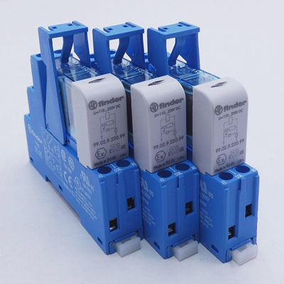 3xFinder95.05Relaissockel40.52Steckrelais99.02.9.2