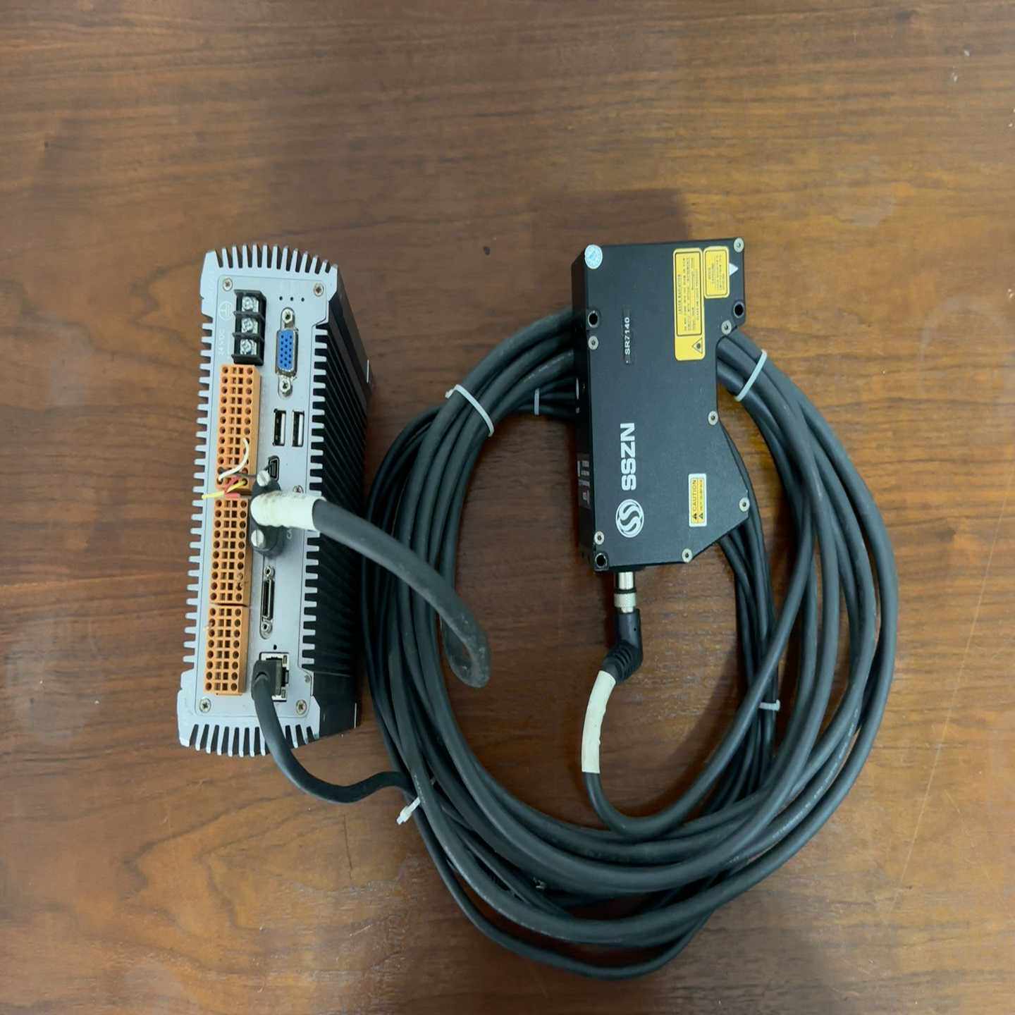 深视智能SSZN三维轮廊测量仪SR7001/3D线激光测量仪--议价商品