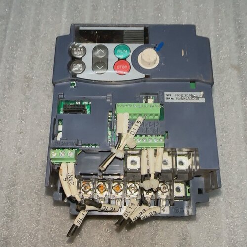 富士变频器FRN2.2C1S2J220v2.2kw拆机-议价