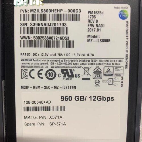 NetApp X371A X371AR6 960G SAS-询