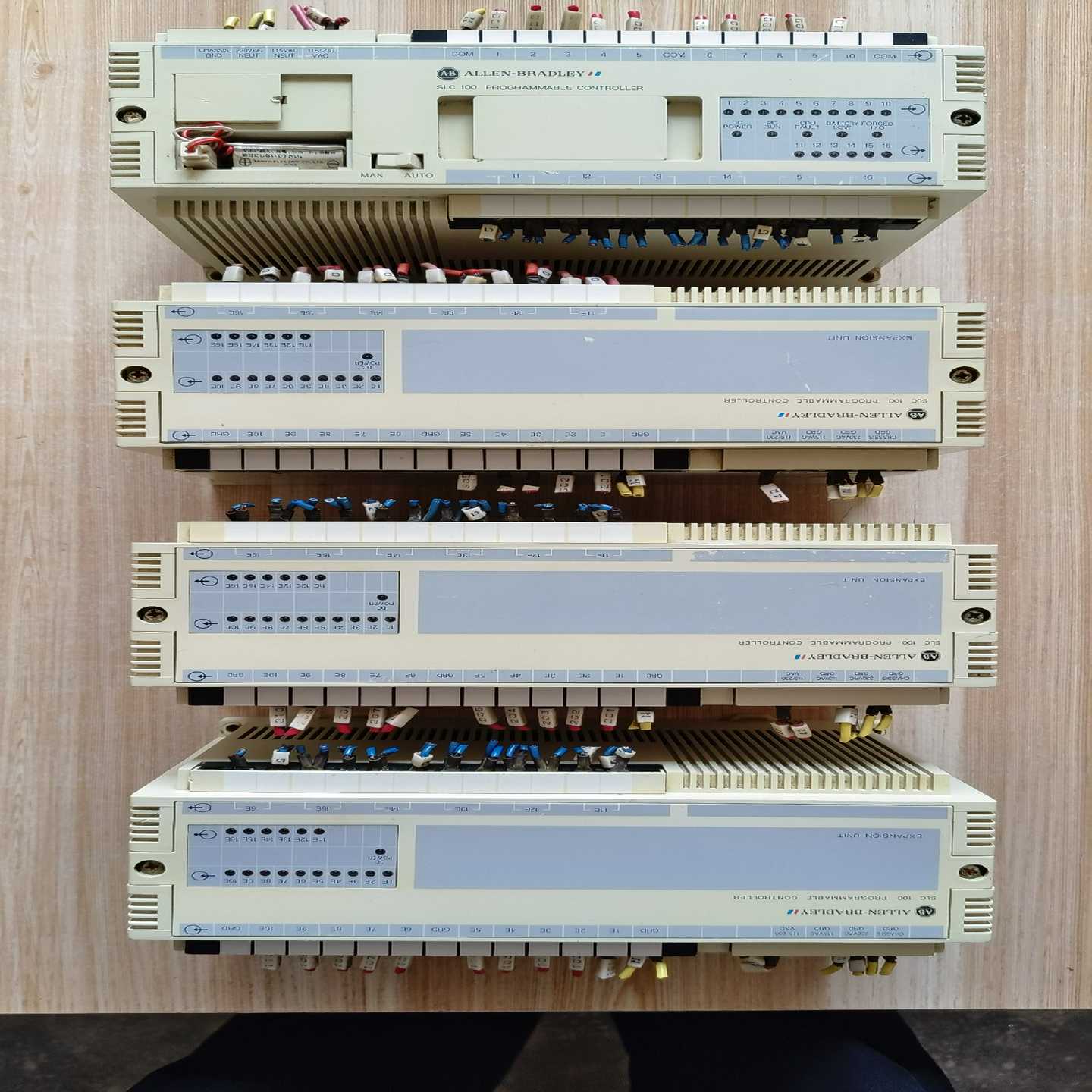 AB罗克韦尔SLC100系列模块型号1745-E102有3--议价商品