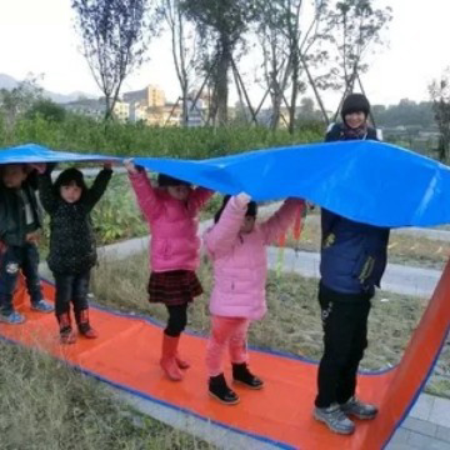幼儿园感统训练器材开坦克游戏多人组合游戏手眼协调平衡训练