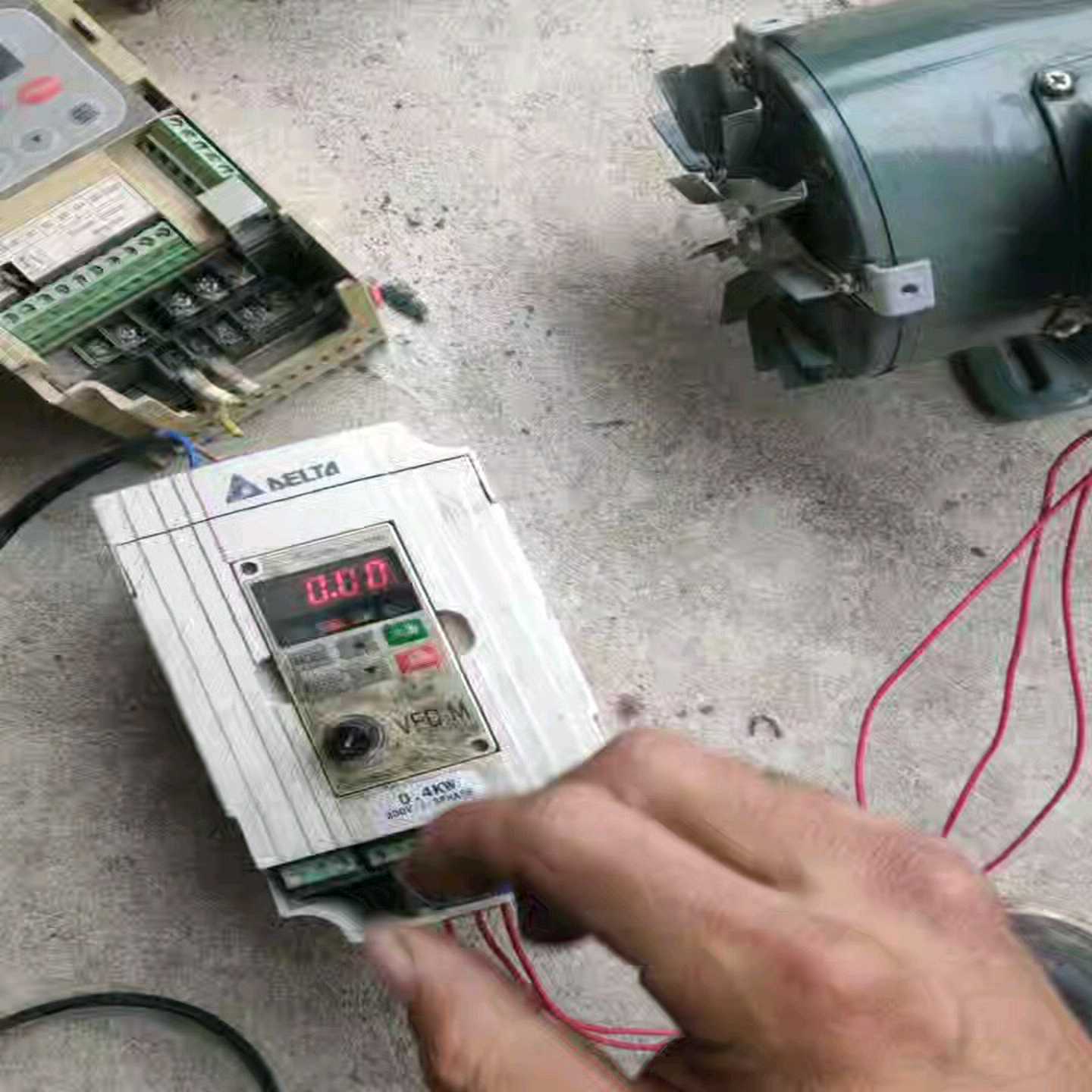 台达VFD004S21A询价