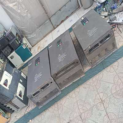英威腾CHF100A45KW/55KW变频器2台，通电测询价