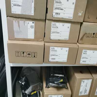 询价02351XNU2200V35110V5存储硬盘