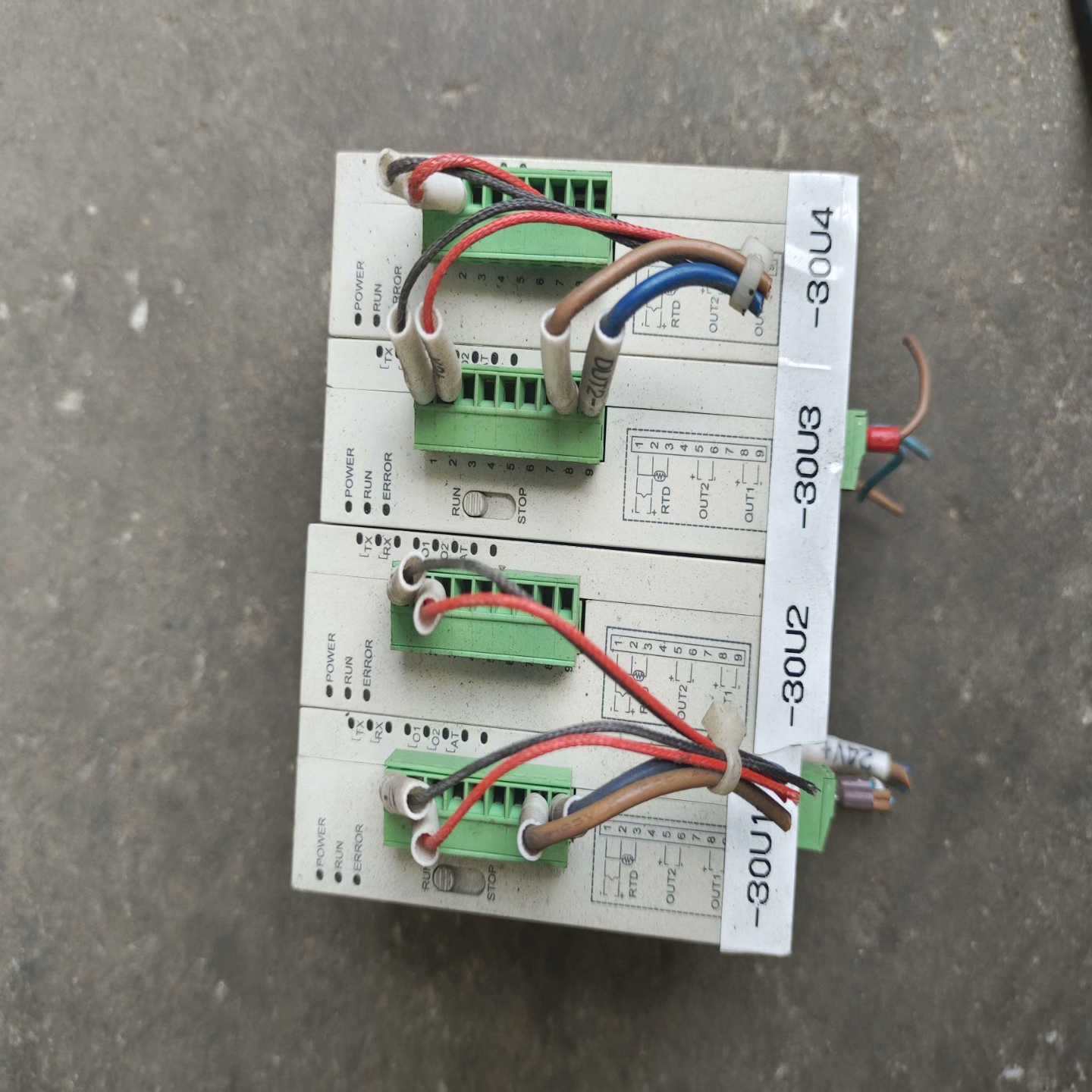 台达温度控制器DTC2000C，拆机二手，有2个，带接线端子议价