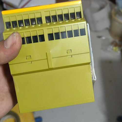 皮尔兹PiIZ安全继电器PNOZe1.1P774133询价