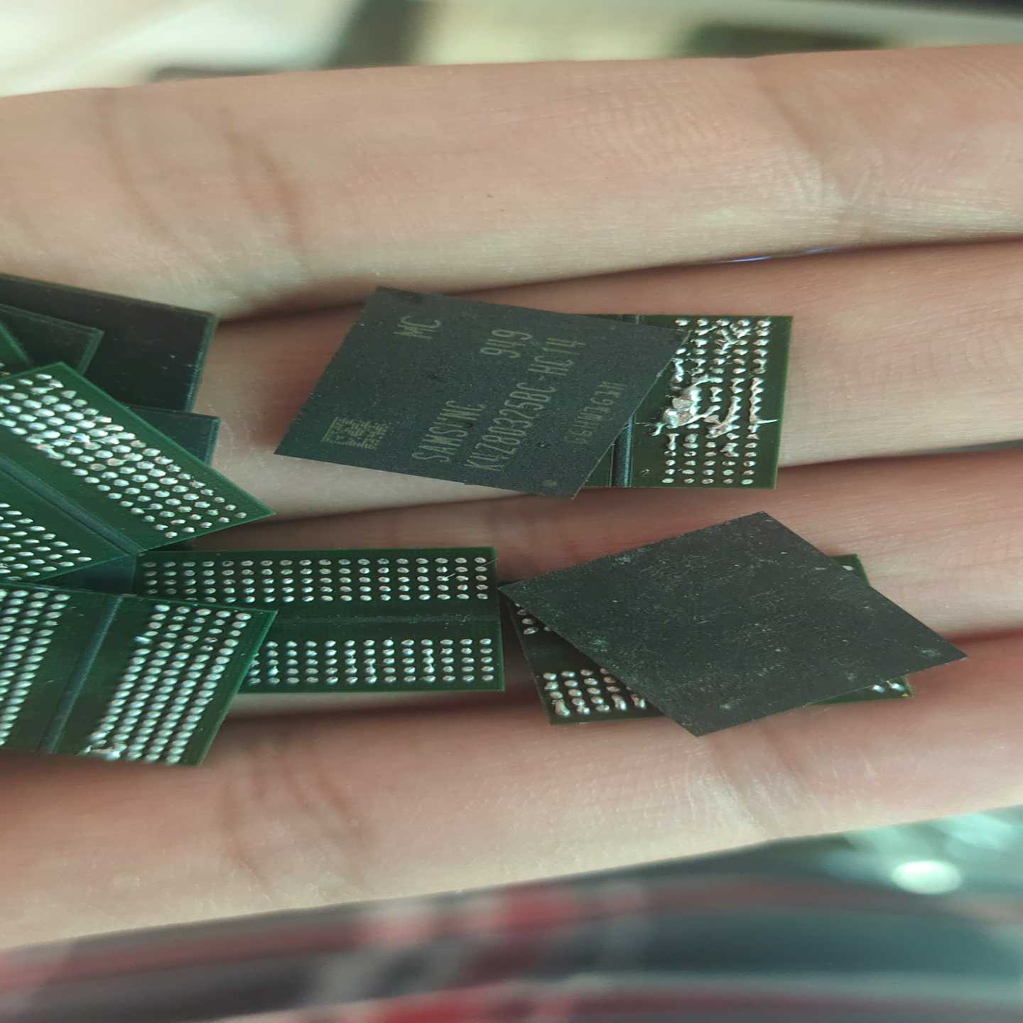 K4Z80325BC显存GDDR6一千九百颗的来谈~询价