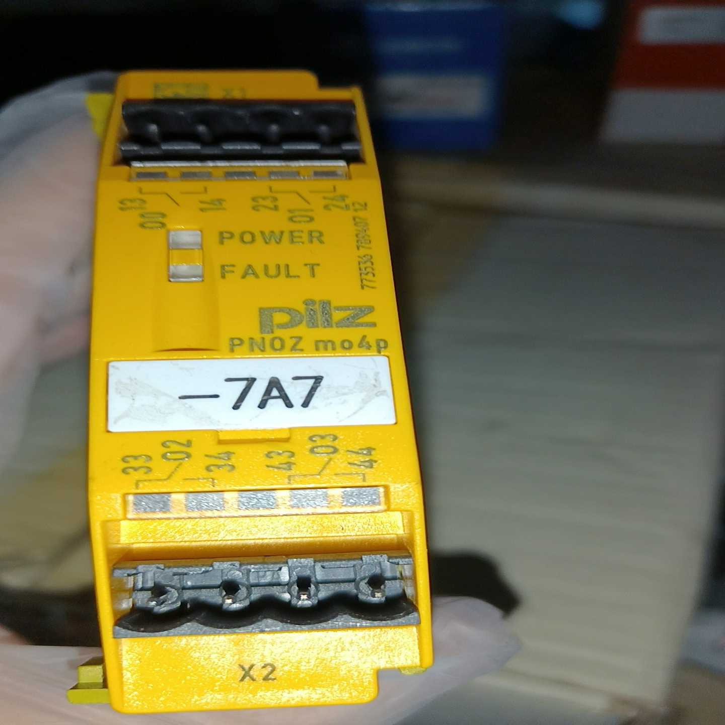 全新皮尔兹PilZ继电器PNOZmo4p773536无包--议价商品