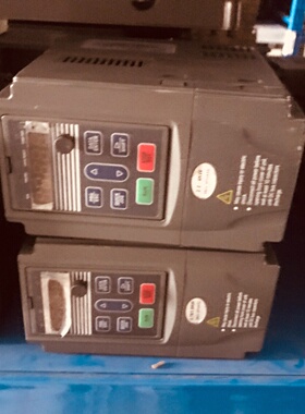 XD3002R2G004PT4贴牌迈凯诺变频器2.