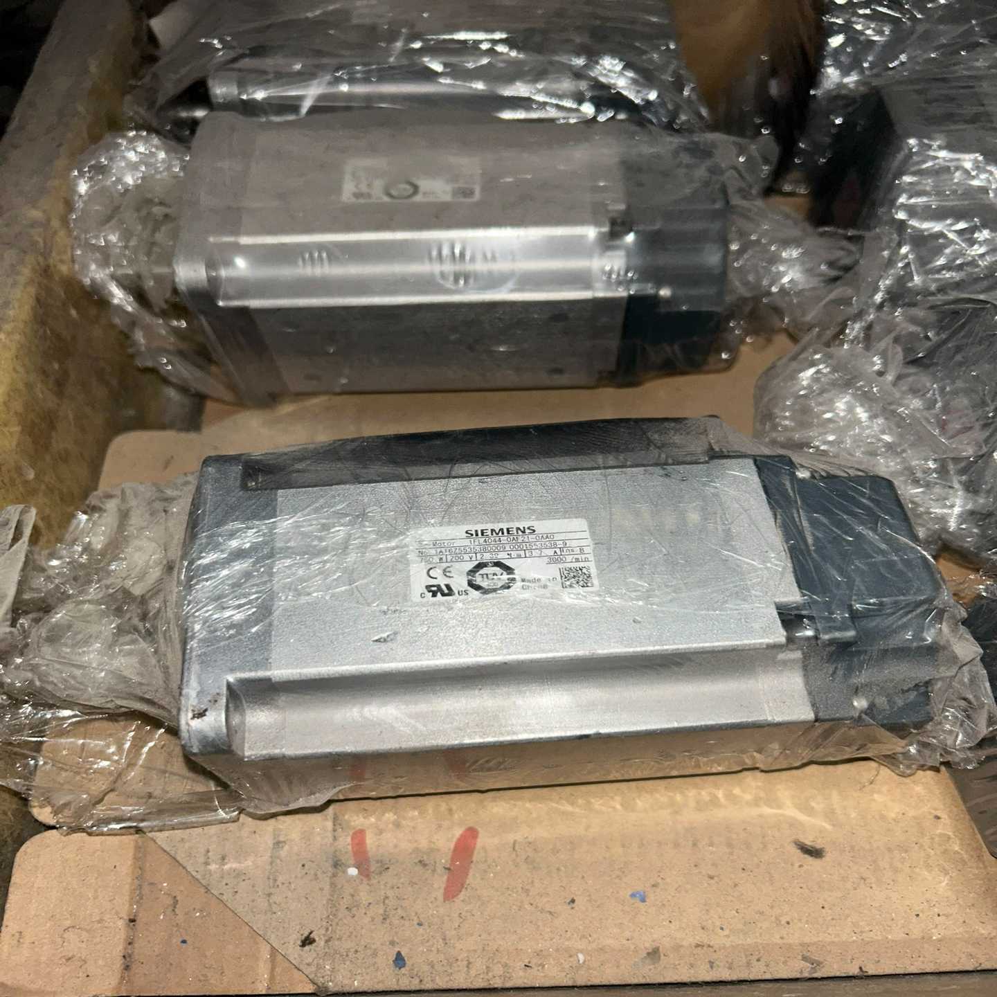 询~电机 1FL4044 1FL4033 1FL4032，