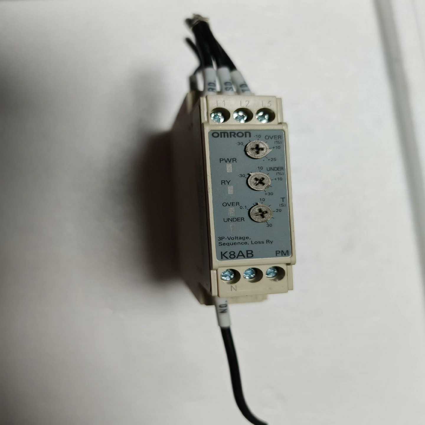 议价欧姆龙通用继电器K8AB-PW2