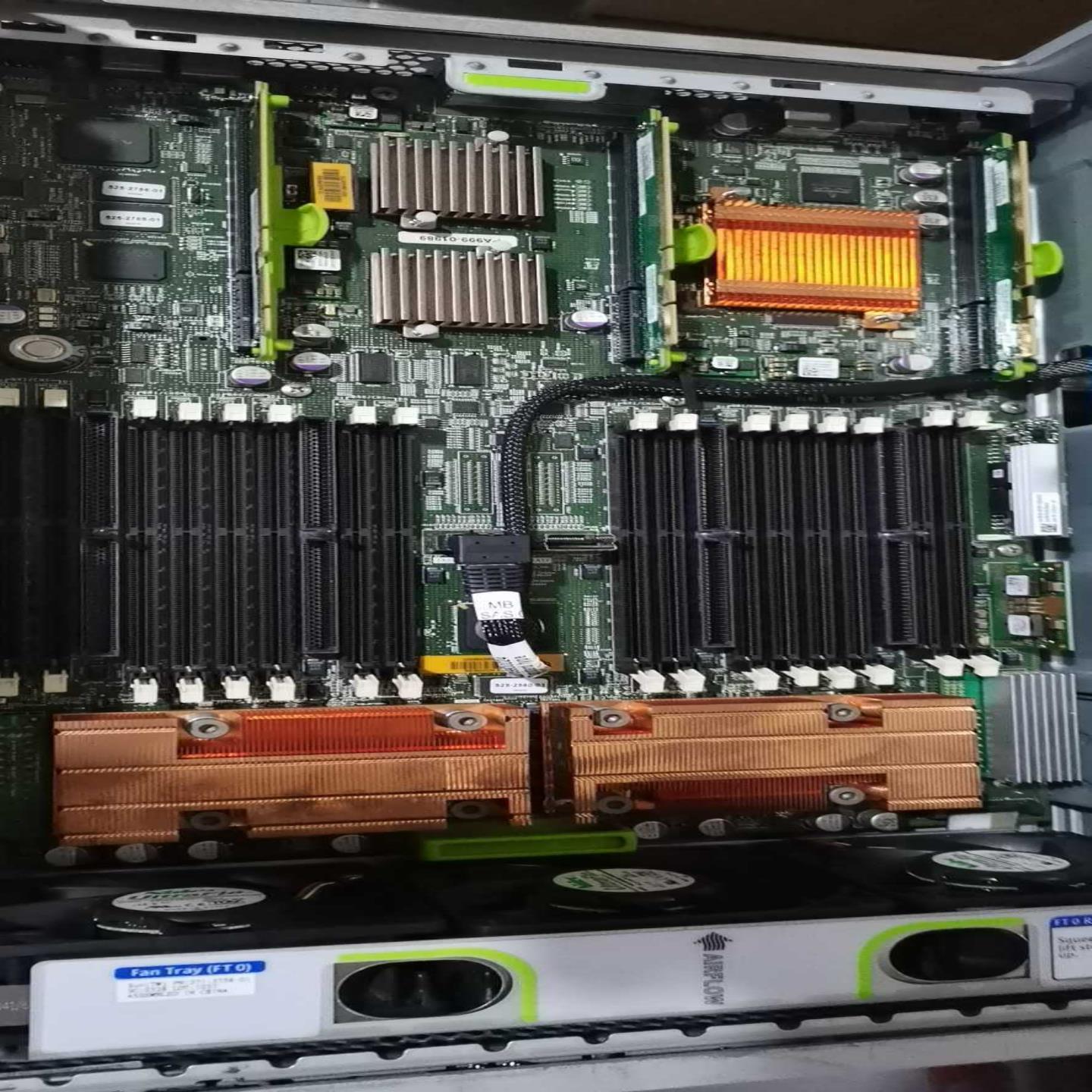 SUN 542-0232  511-1393 8-Core 12GHz Netra T5440 服务器询价